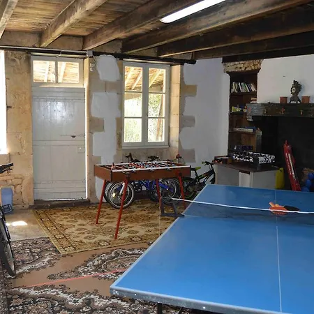 Holiday home Le Quereau Saint-Macoux